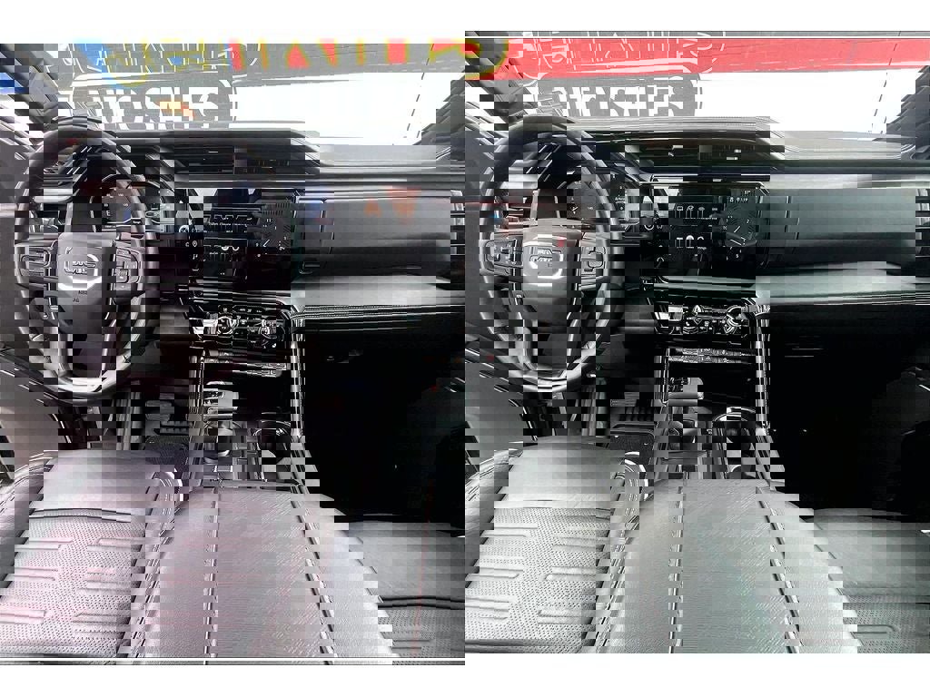 Used 2024 GMC Sierra 1500 AT4X image 16