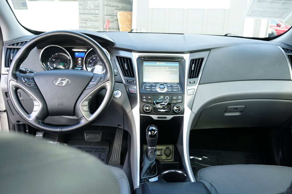 Used 2013 Hyundai Sonata Limited FWD image 18