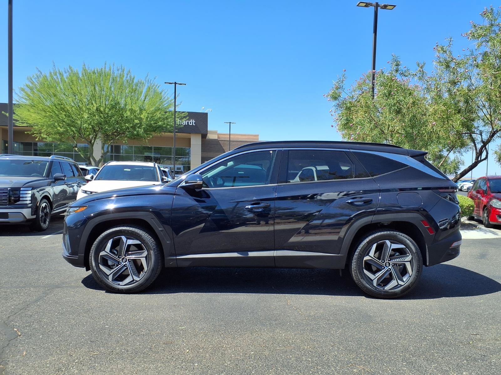 Certified 2022 Hyundai Tucson Limited AWD/4WD image 3