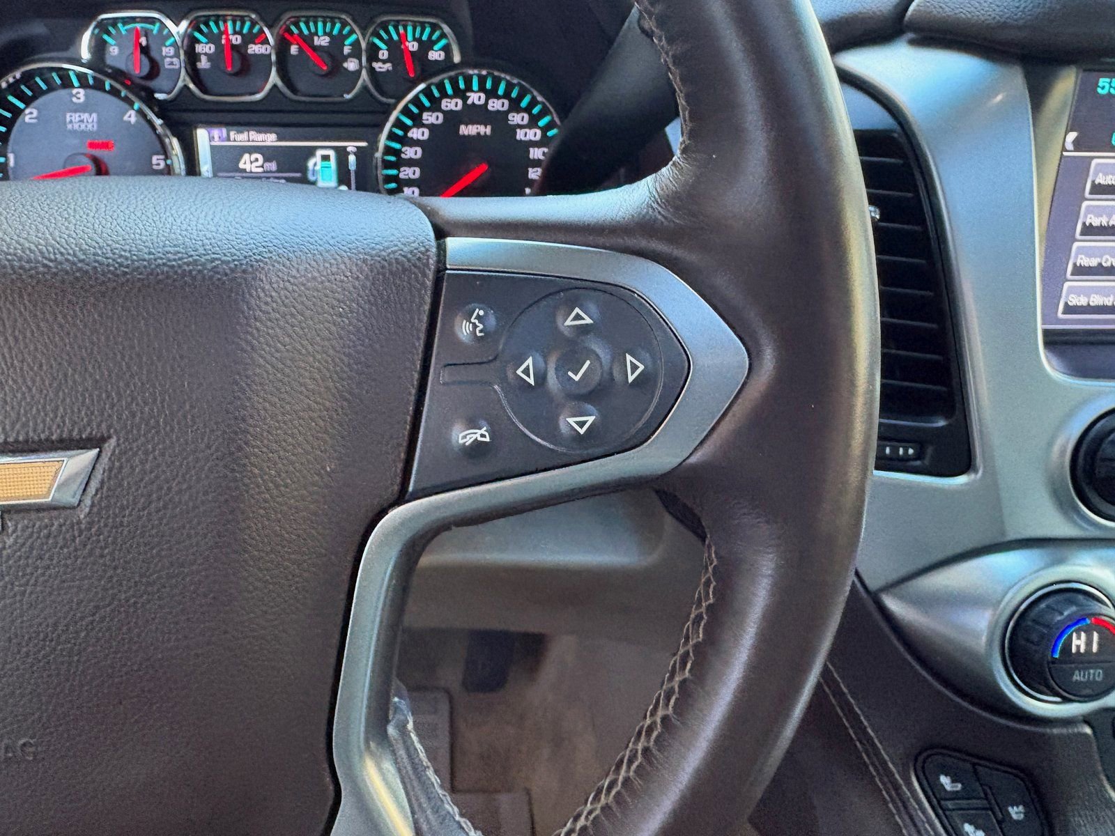 Used 2015 Chevrolet Suburban LTZ image 48