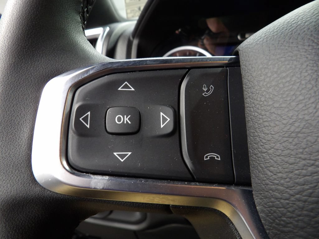 Used 2025 RAM 2500 Big Horn AWD/4WD image 61