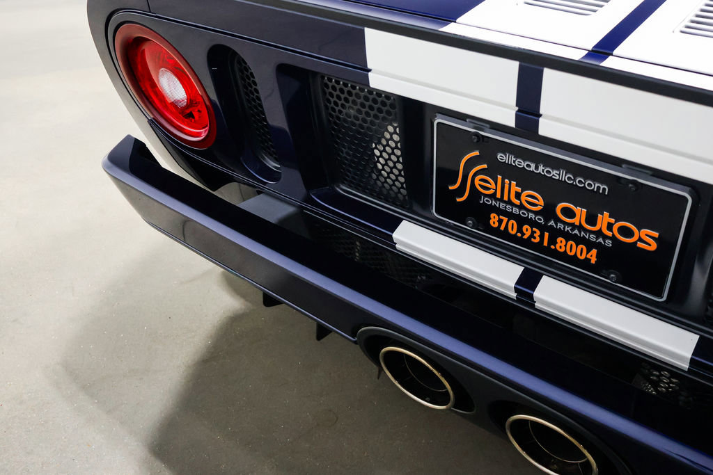 Used 2006 Ford GT RWD image 76