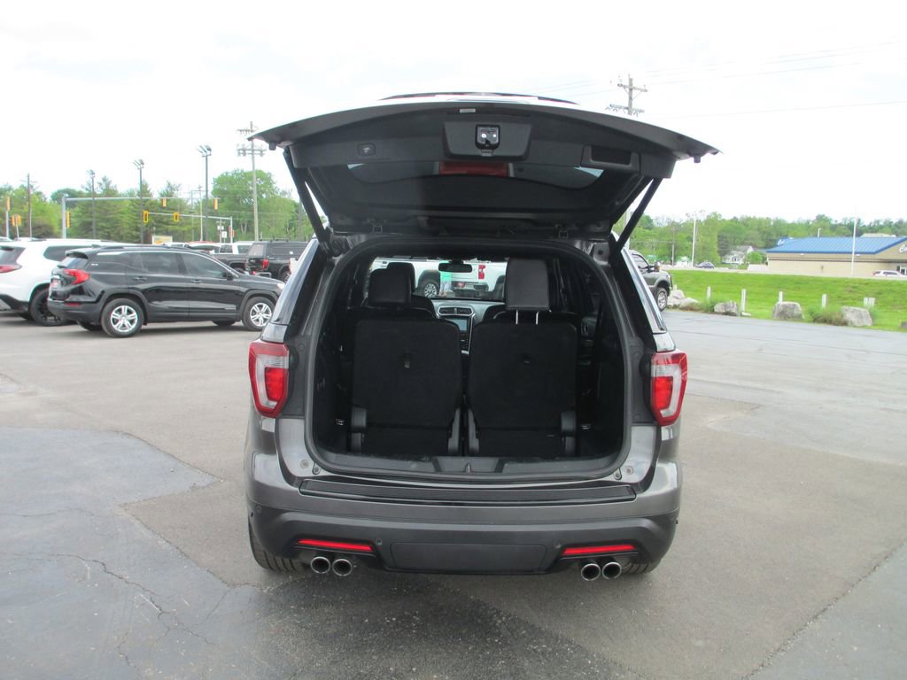 Used 2018 Ford Explorer Sport w/ Equipment Group 401A AWD/4WD image 8