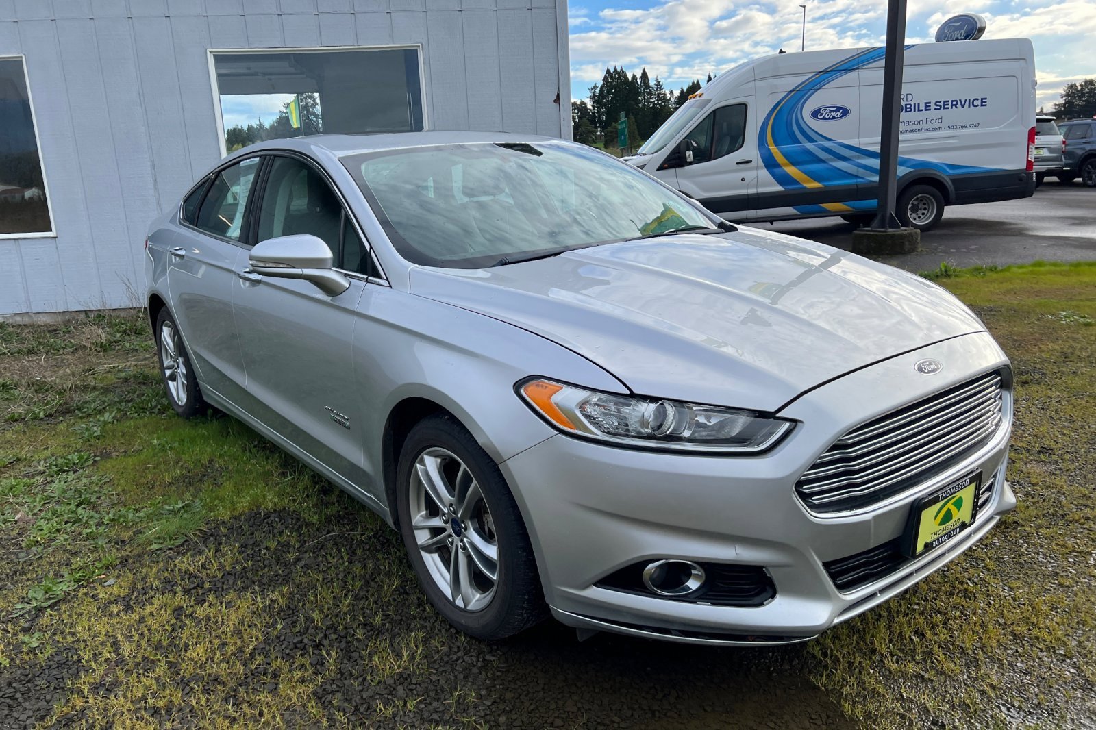 Used 2016 Ford Fusion Energi Titanium image 2