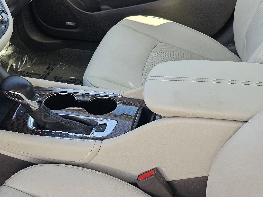 Used 2024 Chevrolet Malibu LT image 28