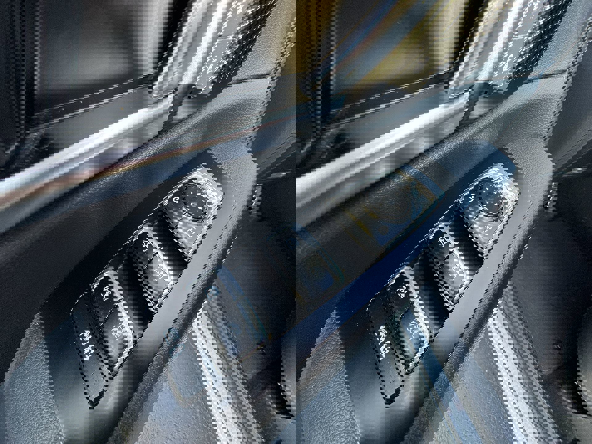 Used 2021 Kia Telluride SX w/ Nightfall Edition Package image 13