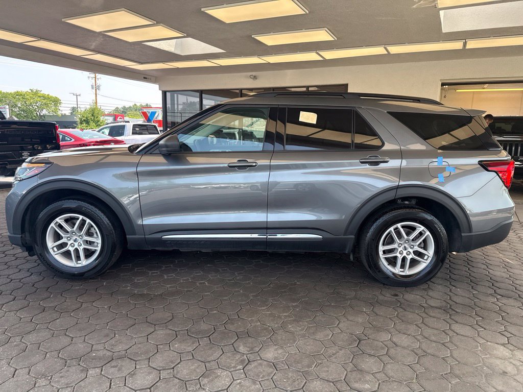 Certified 2025 Ford Explorer Active AWD/4WD image 10
