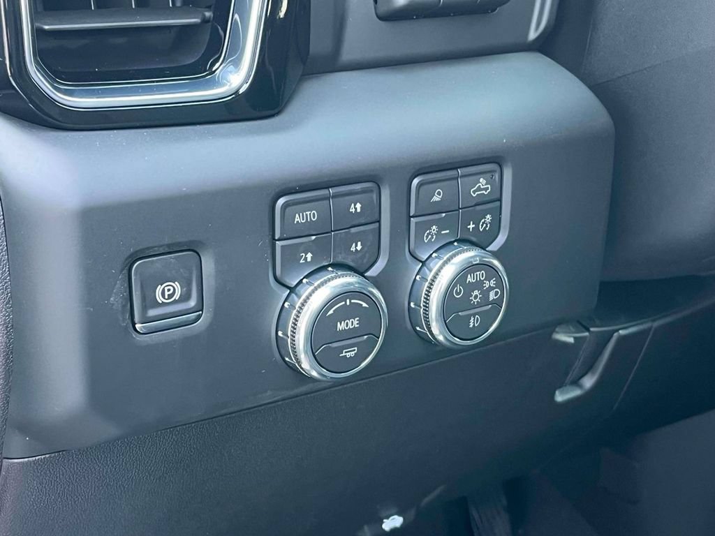 New 2026 GMC Sierra 2500 Denali w/ Denali Reserve Package AWD/4WD image 24