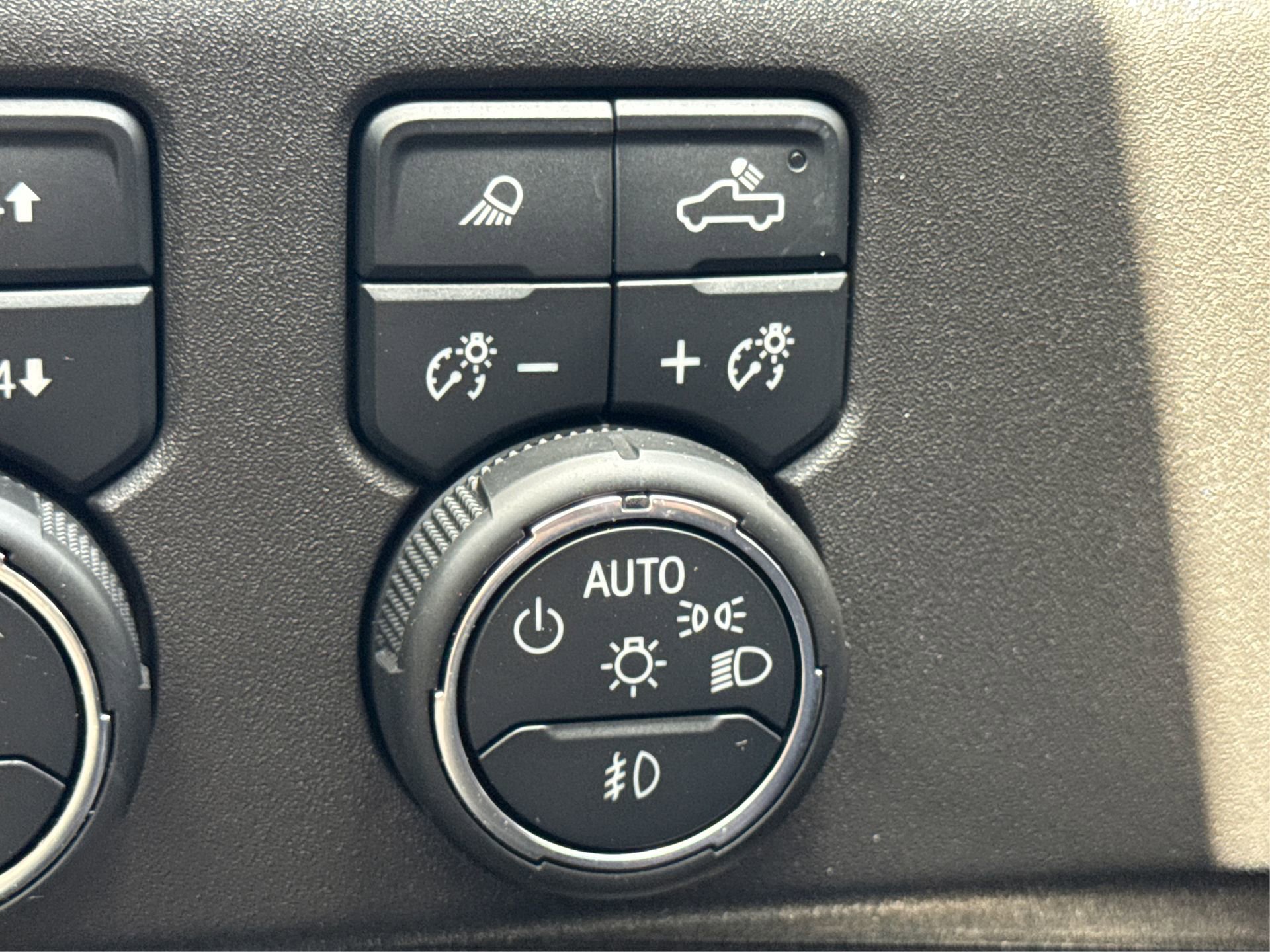 Used 2023 Chevrolet Silverado 1500 High Country w/ Technology Package image 23