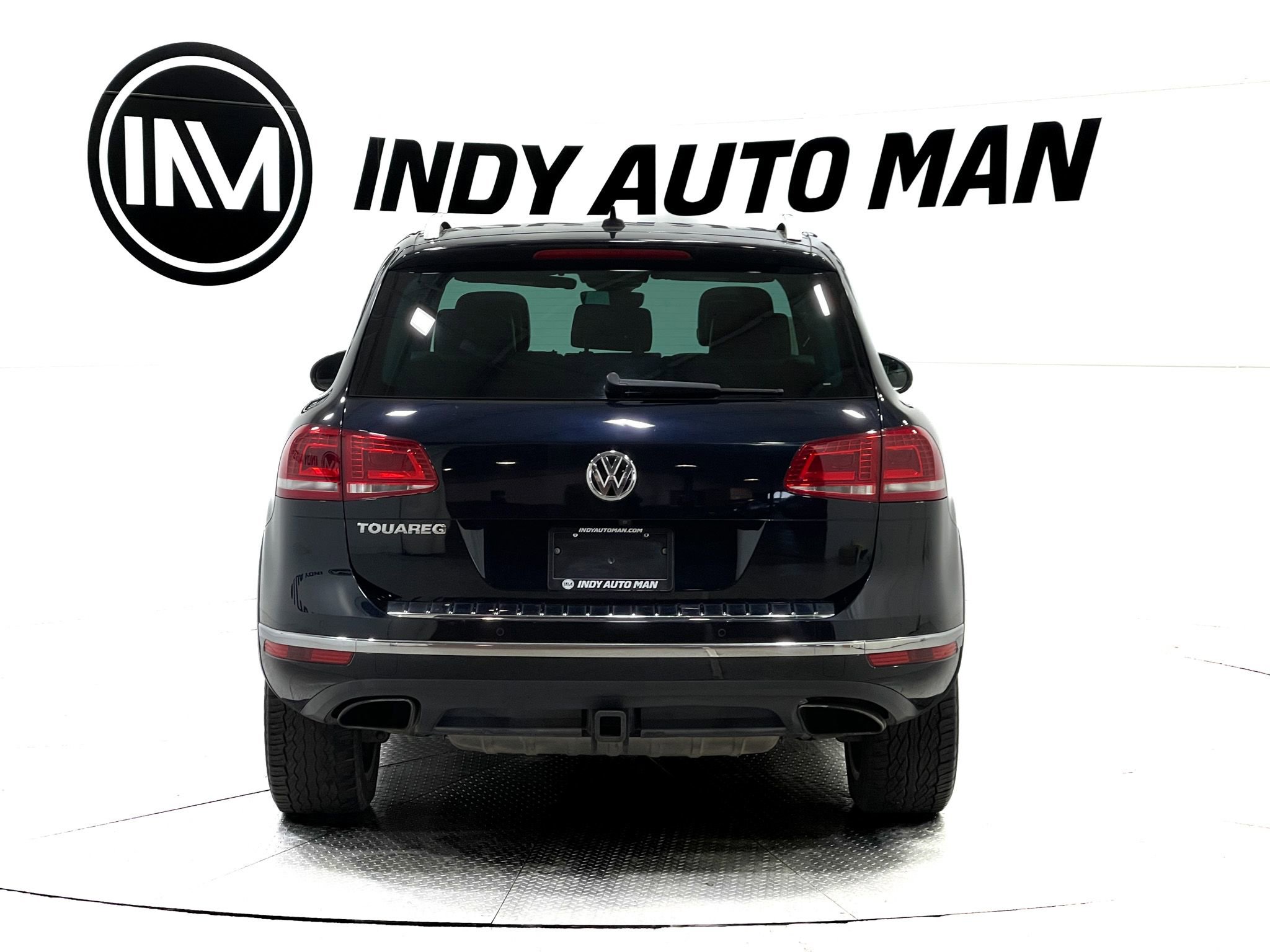 Used 2017 Volkswagen Touareg Wolfsburg Edition AWD/4WD image 5