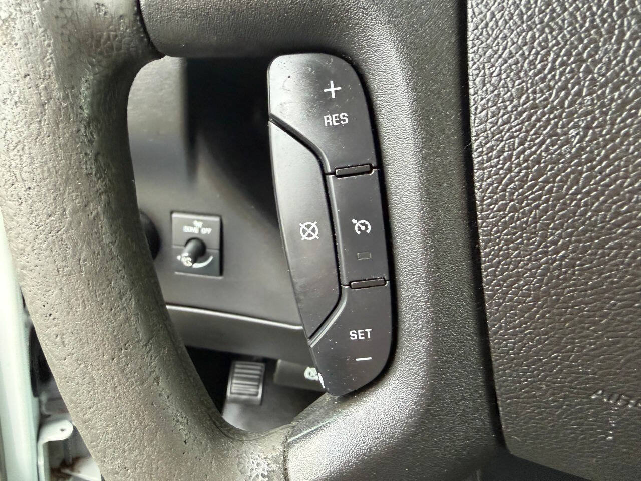 Used 2017 Chevrolet Express 3500 RWD image 14