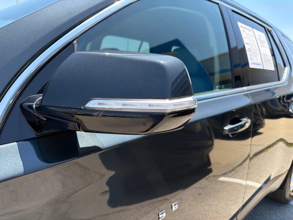 Used 2019 Chevrolet Traverse LT w/ LPO, Floor Liner Package AWD/4WD image 10
