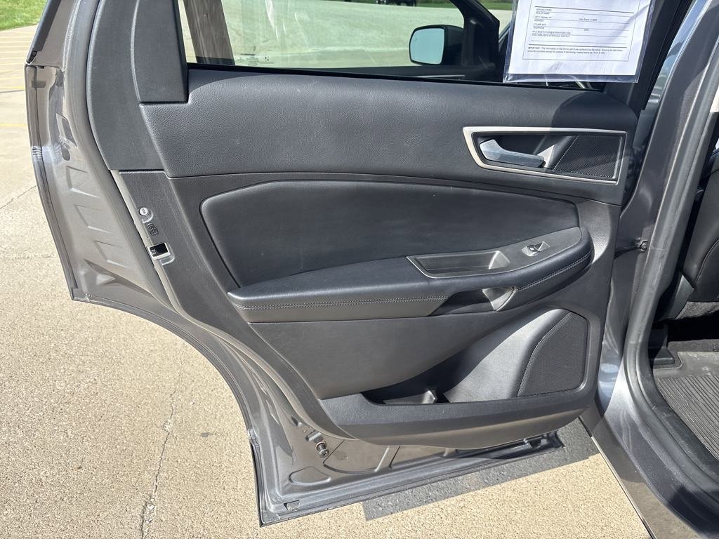 Used 2022 Ford Edge SEL w/ Convenience Package image 27