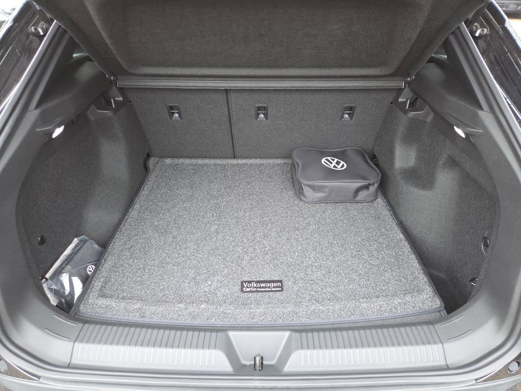 New 2025 Volkswagen ID.4 Pro AWD/4WD image 12