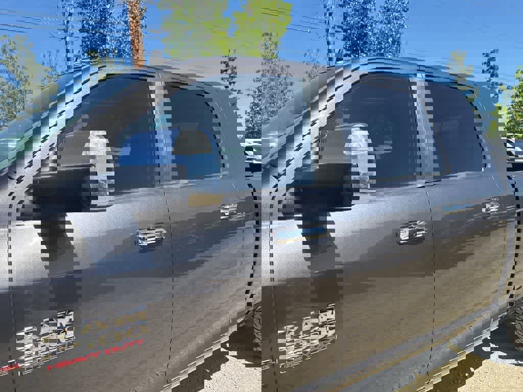 Used 2016 RAM 2500 Laramie w/ Cold Weather Group image 5