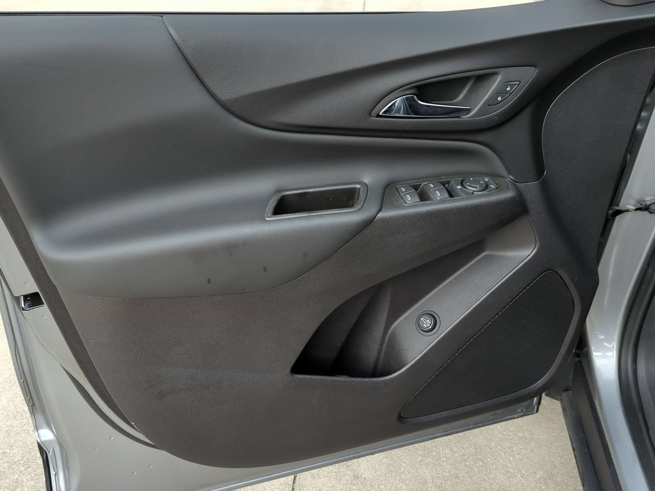 Certified 2024 Chevrolet Equinox LT FWD image 19