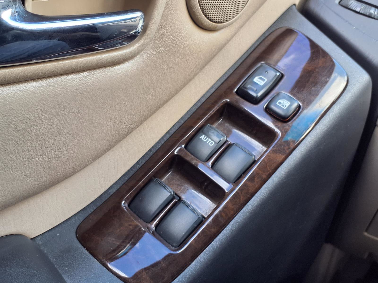 Used 2001 Toyota Highlander 2WD V6 image 8