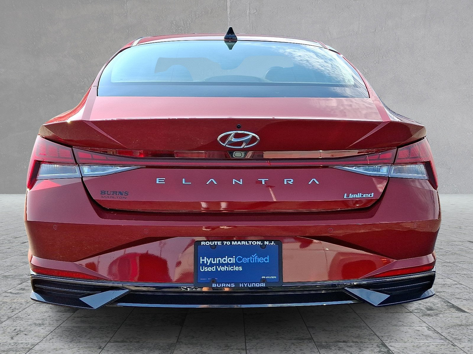 Certified 2023 Hyundai Elantra Limited FWD image 5