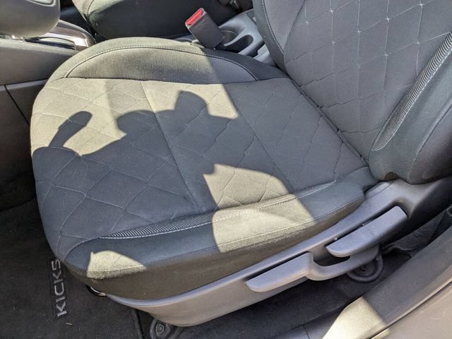 Used 2020 Nissan Kicks S FWD image 24