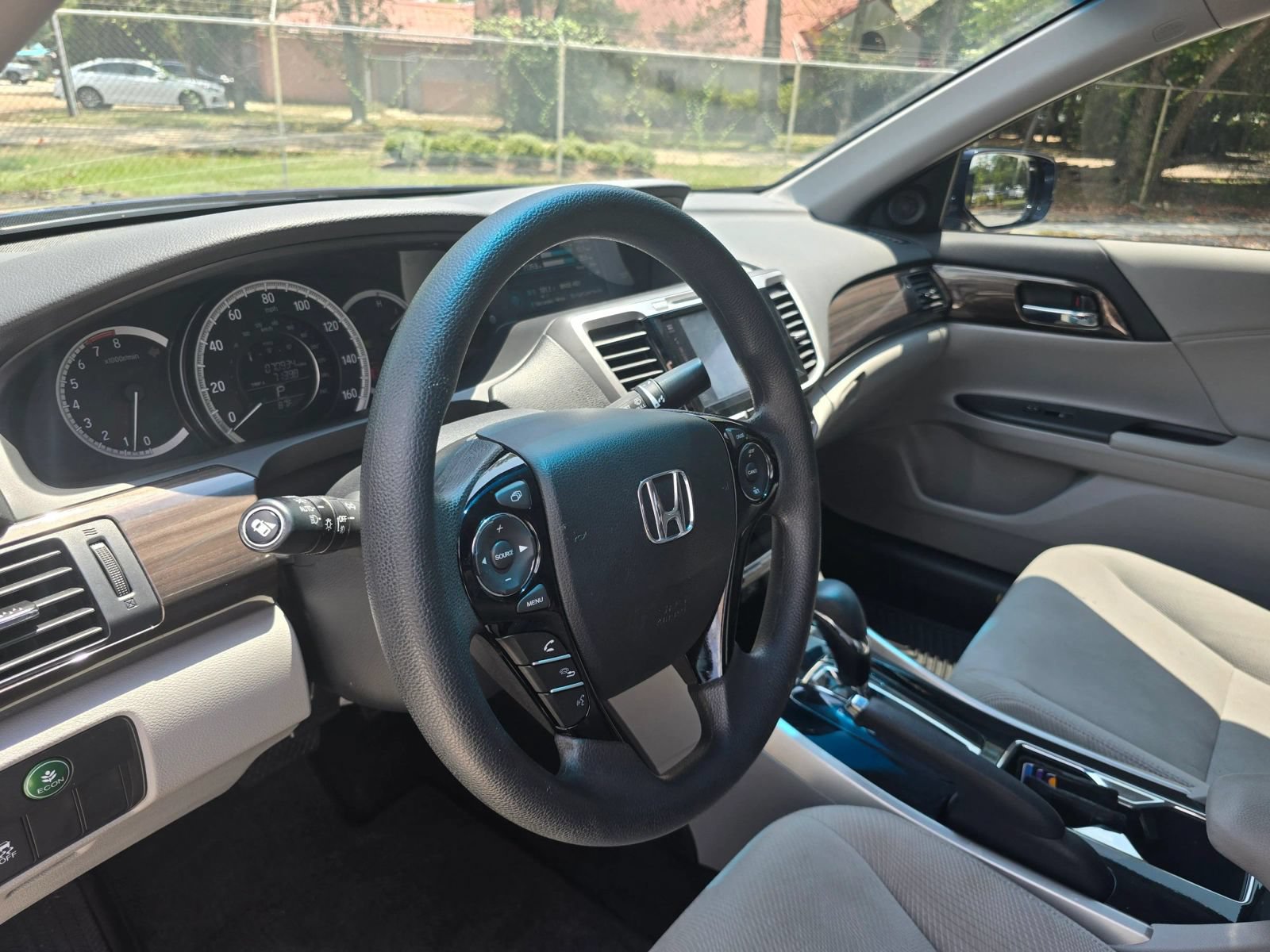 Used 2016 Honda Accord EX image 11