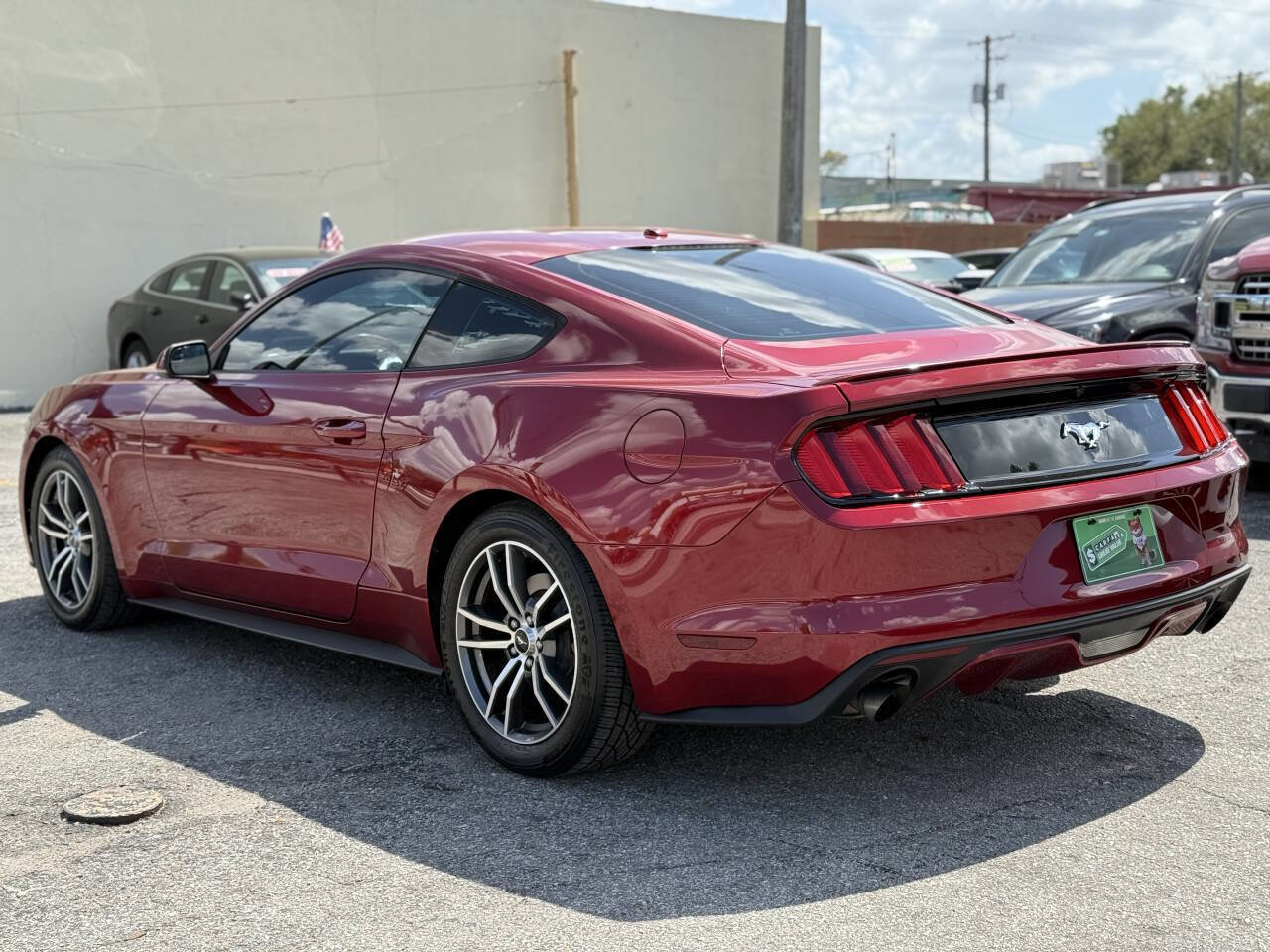 Used 2017 Ford Mustang Premium image 5