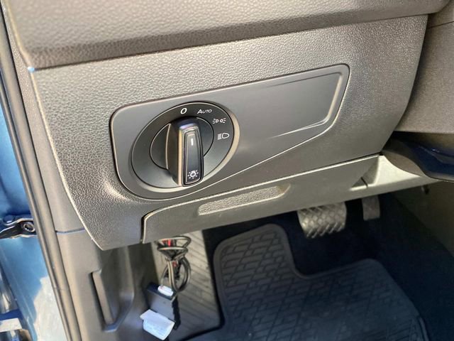 Used 2020 Volkswagen Tiguan S image 16