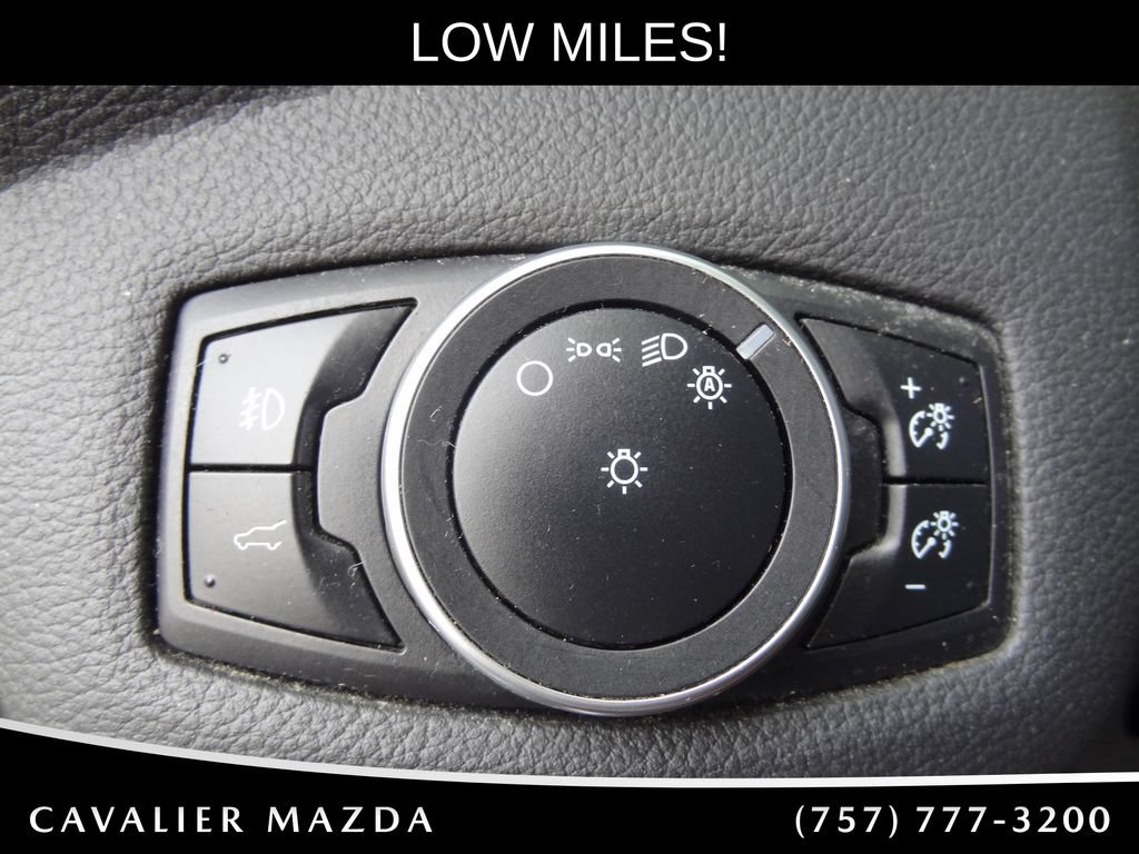 Used 2017 Ford Escape SE FWD image 18