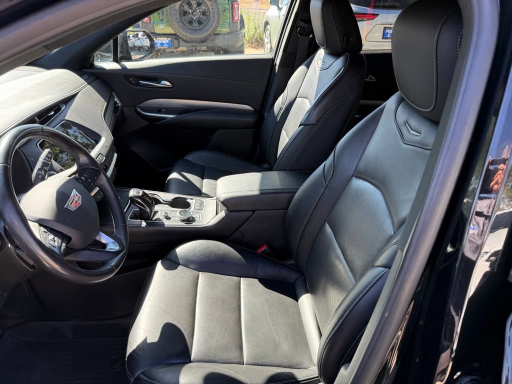 Used 2019 Cadillac XT4 Premium Luxury AWD/4WD image 11