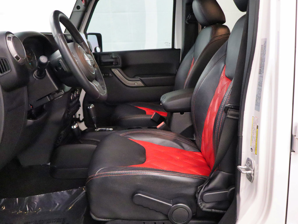Used 2015 Jeep Wrangler Unlimited Sport w/ Quick Order Package 24S AWD/4WD image 24