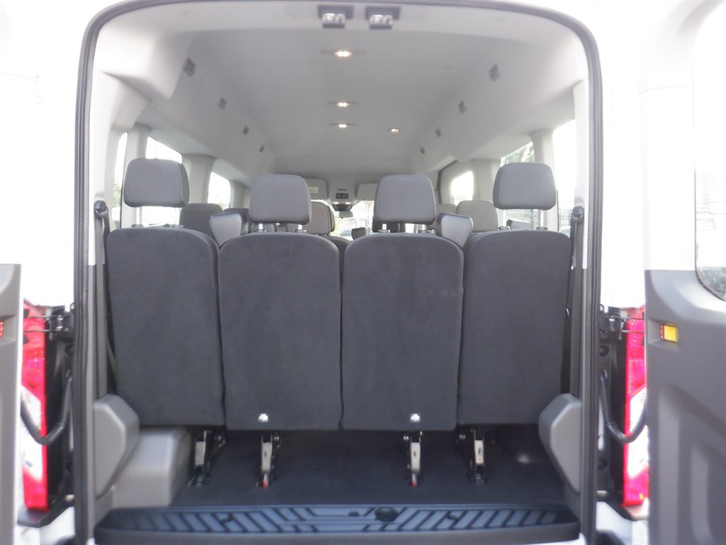 Used 2023 Ford Transit 350 XLT image 6