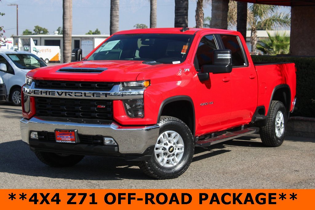 Used 2022 Chevrolet Silverado 2500 LT w/ Convenience Package image 4