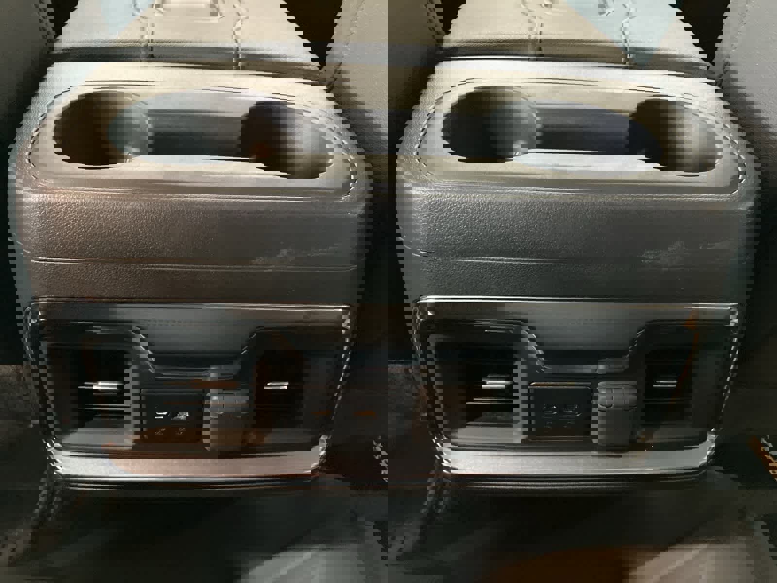 Used 2022 GMC Sierra 2500 SLT w/ SLT Preferred Package image 27