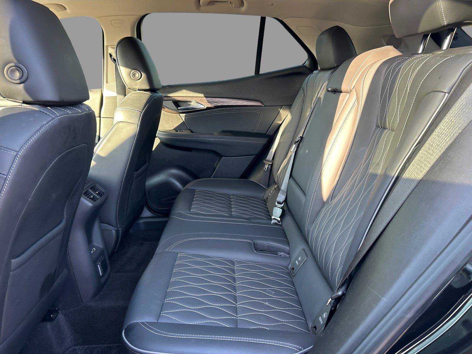 Used 2023 Buick Envision Avenir FWD image 35