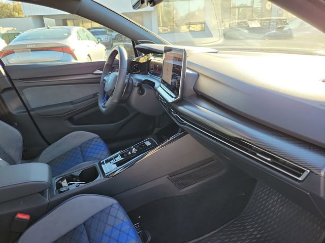 Used 2025 Volkswagen Golf R Black Edition image 34