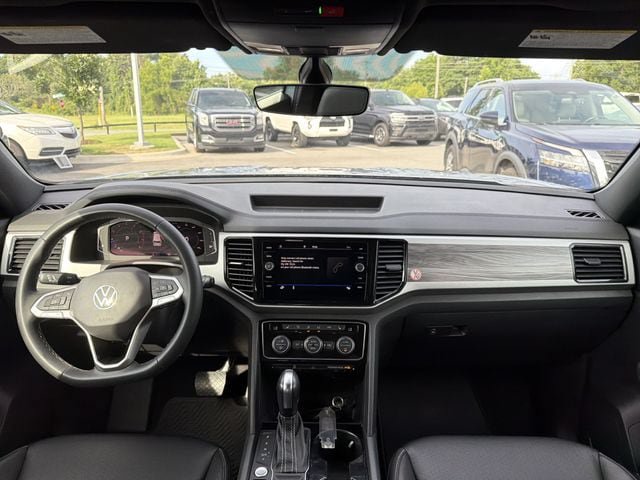 Used 2023 Volkswagen Atlas Cross Sport SE FWD image 20