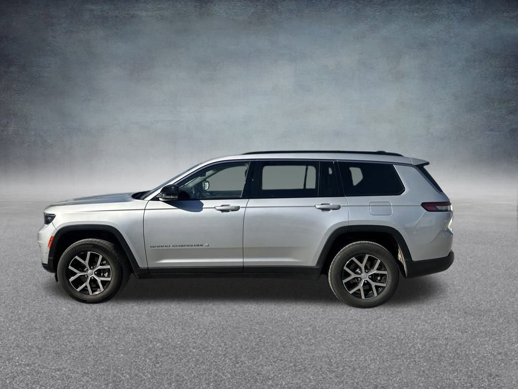 Used 2024 Jeep Grand Cherokee L Limited w/ Luxury Tech Group II image 38
