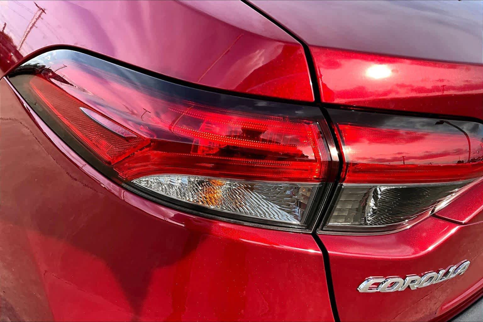Used 2024 Toyota Corolla XLE FWD image 29