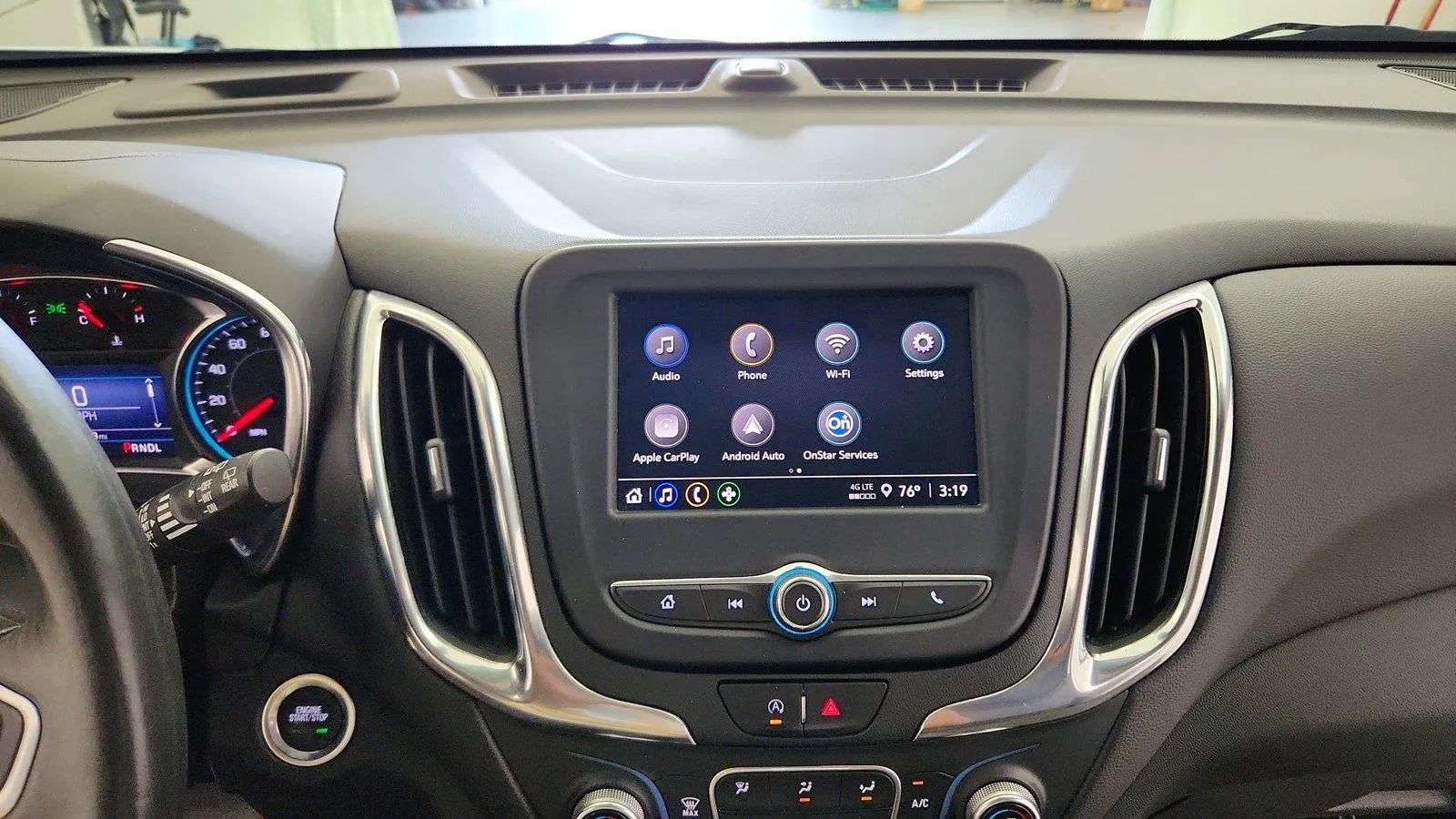 Used 2022 Chevrolet Equinox LT FWD image 16