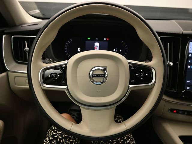 Used 2023 Volvo XC60 B6 Ultimate w/ Protection Package Premier image 24