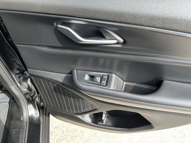 Used 2023 Jeep Grand Cherokee Laredo image 14