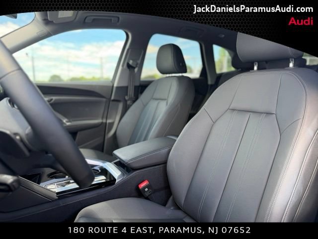 Used 2025 Audi Q5 Premium w/ Convenience Package AWD/4WD image 8