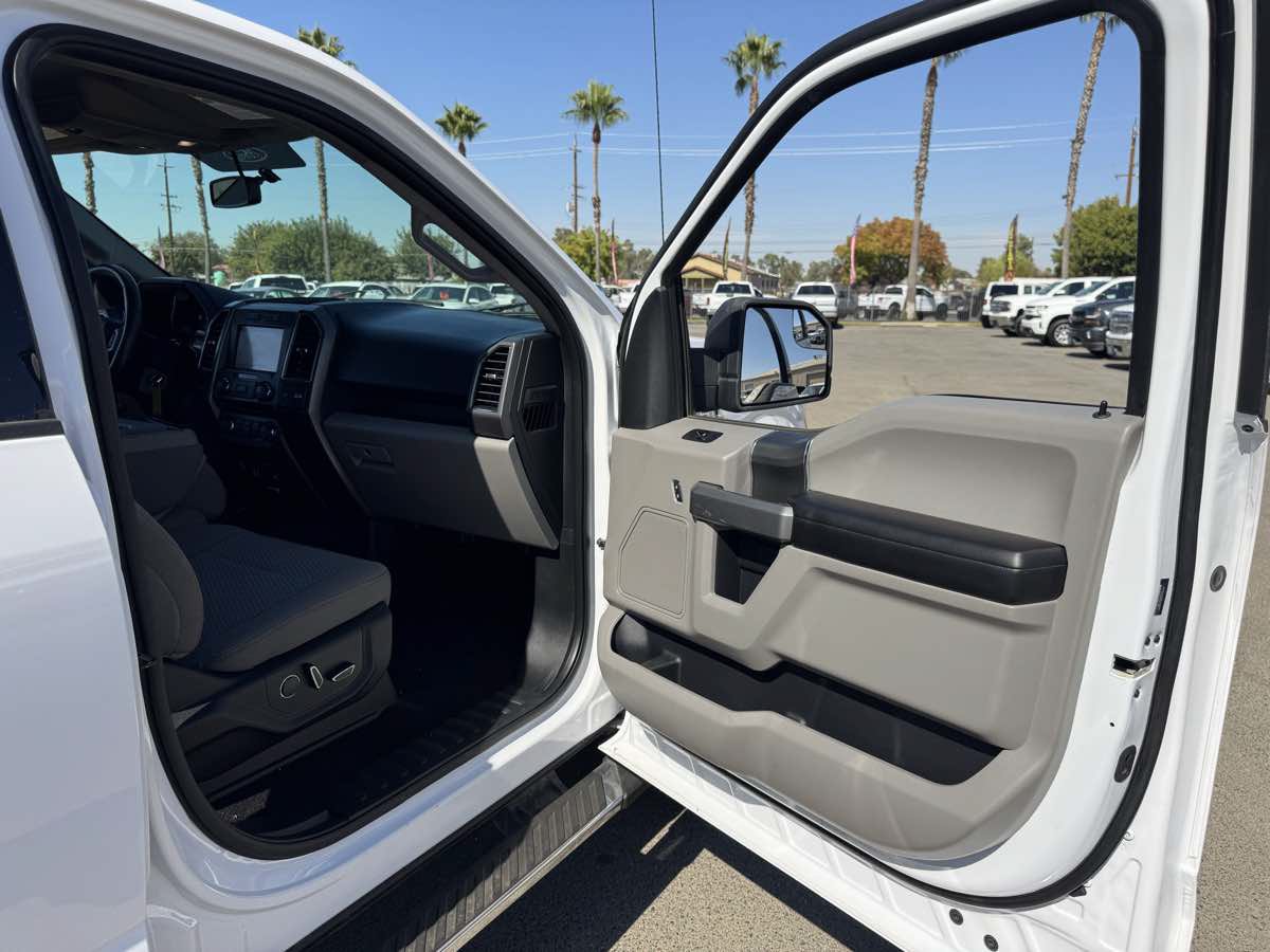 Used 2018 Ford F150 XLT w/ Equipment Group 302A Luxury RWD image 15
