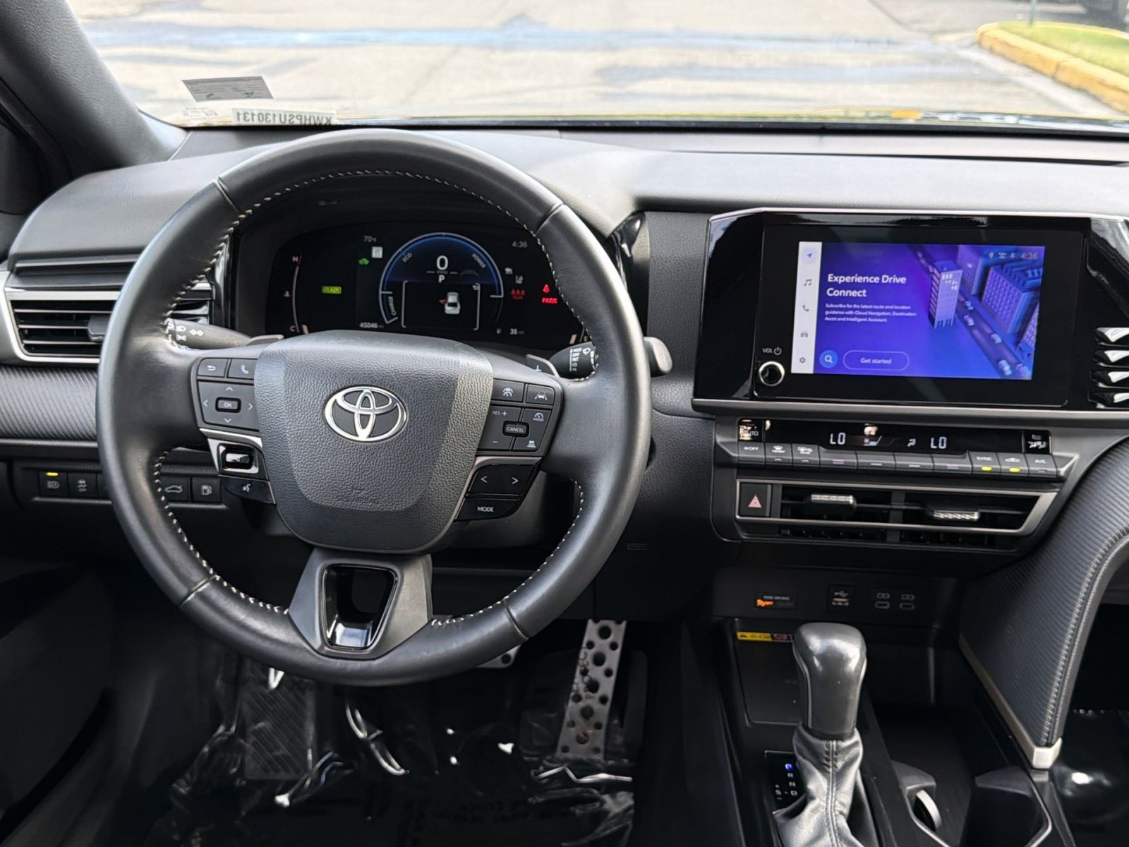 Used 2025 Toyota Camry SE FWD image 16