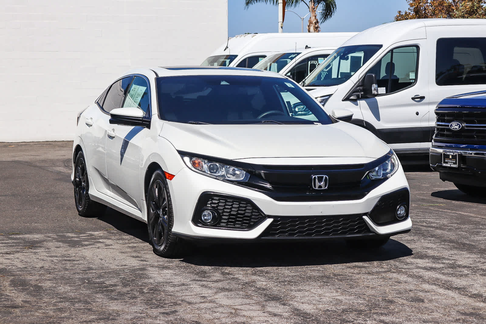Used 2019 Honda Civic EX image 3