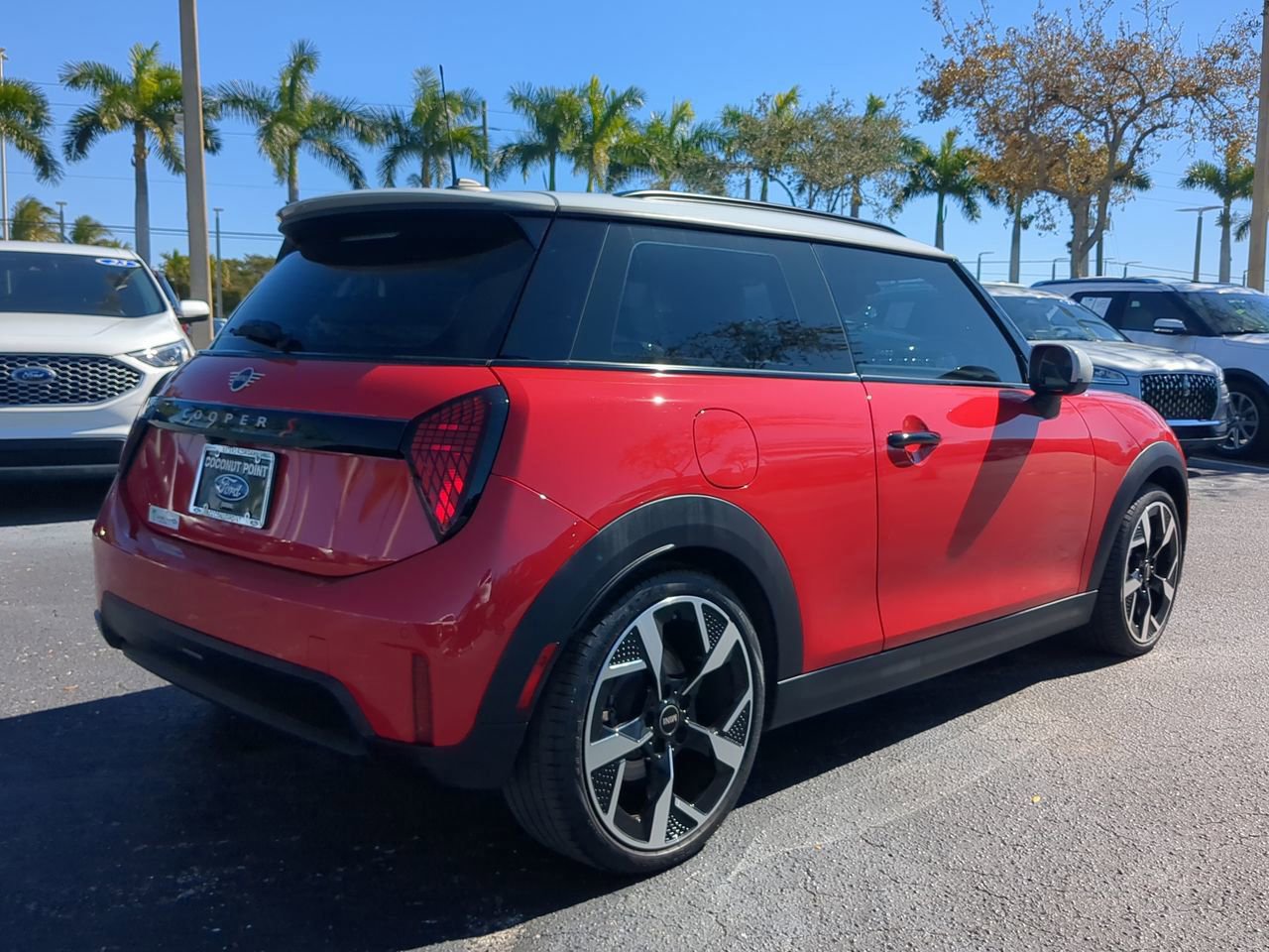Used 2025 MINI Cooper S image 4