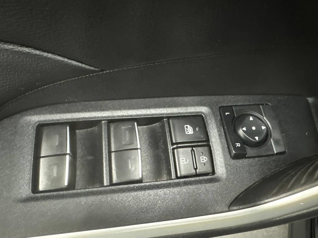 Used 2022 Toyota RAV4 XLE Premium FWD image 17