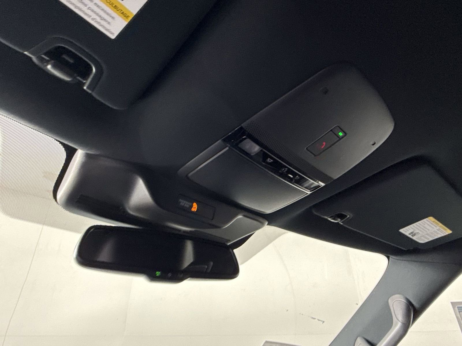 New 2026 Nissan Armada SL w/ Captain's Chari Seat Package image 11