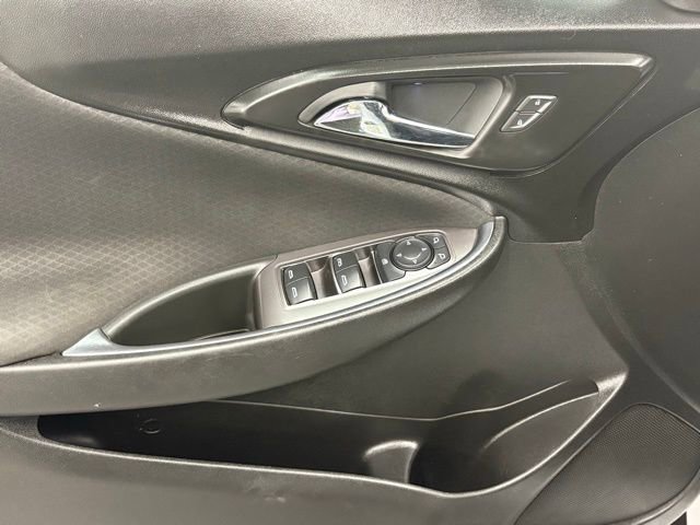 Used 2018 Chevrolet Malibu LT image 10