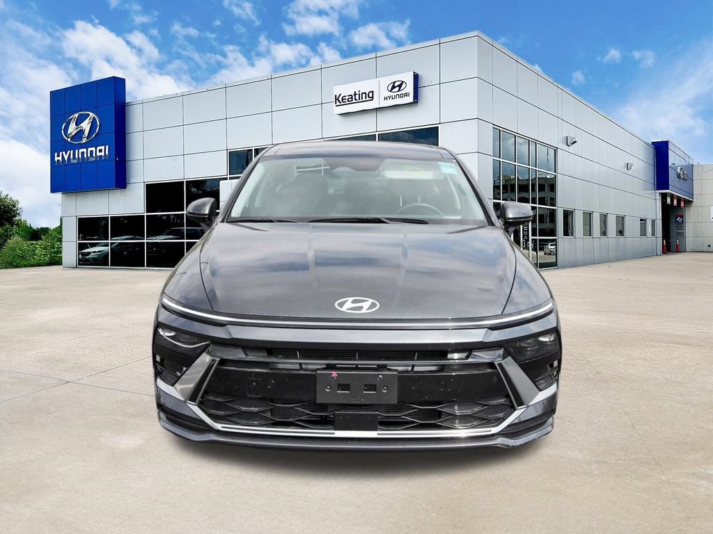 Used 2025 Hyundai Sonata SEL FWD image 2