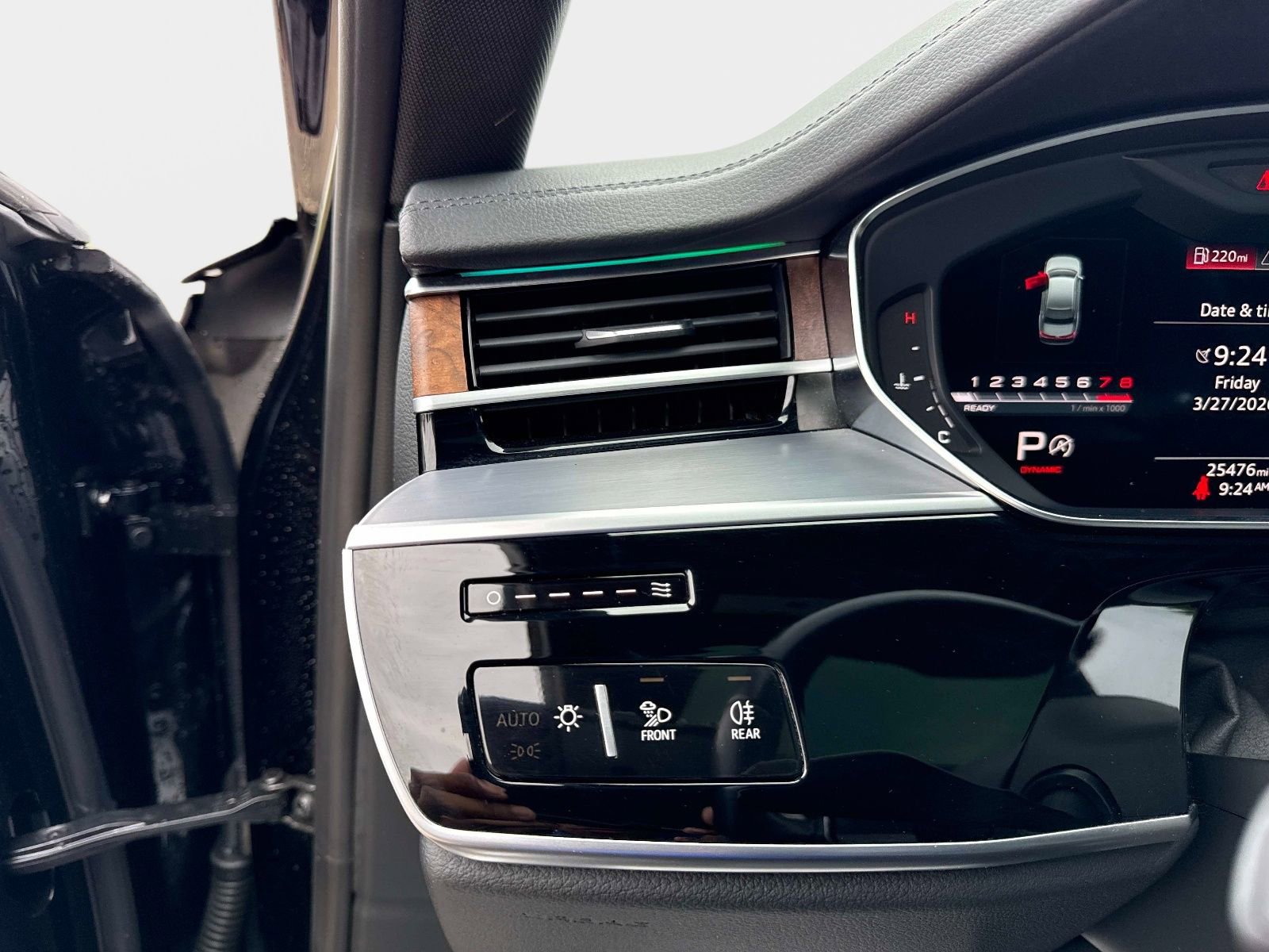 Used 2023 Audi A8 L 3.0T image 31